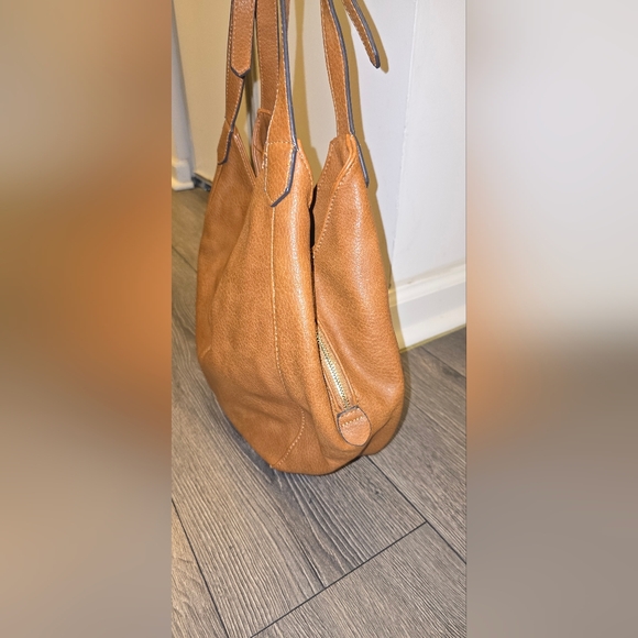 Stitch Fix Street Level Vegan Leather Cognac Hobo Finley Bag Gold Hardware - Picture 4 of 10